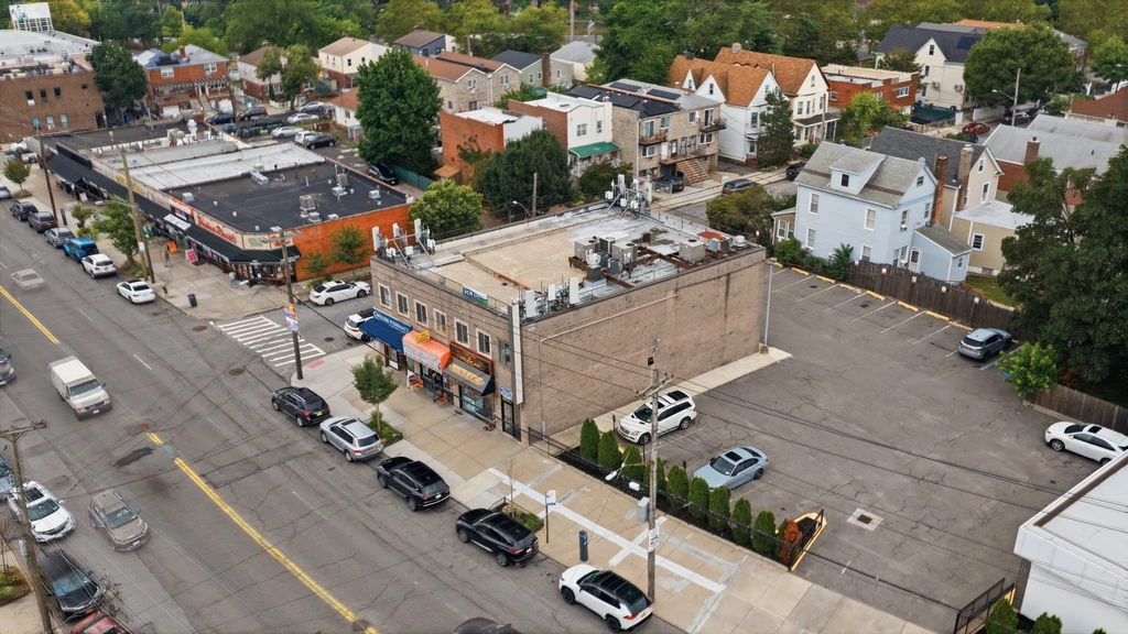 Image of 3800 EAST TREMONT AVENUE